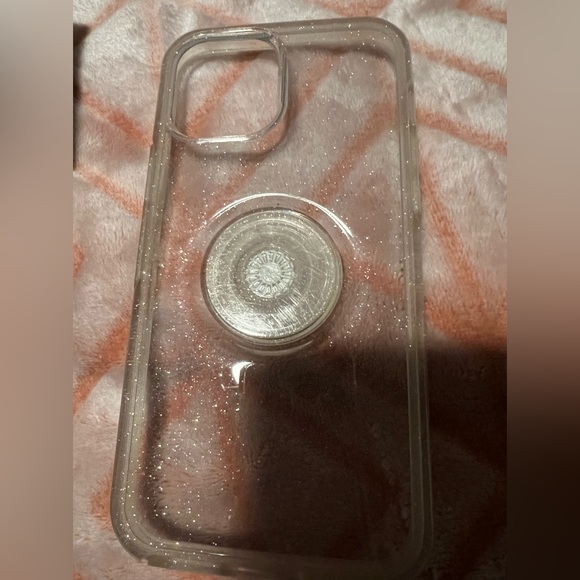 12 pro max otterbox case - Picture 2 of 4